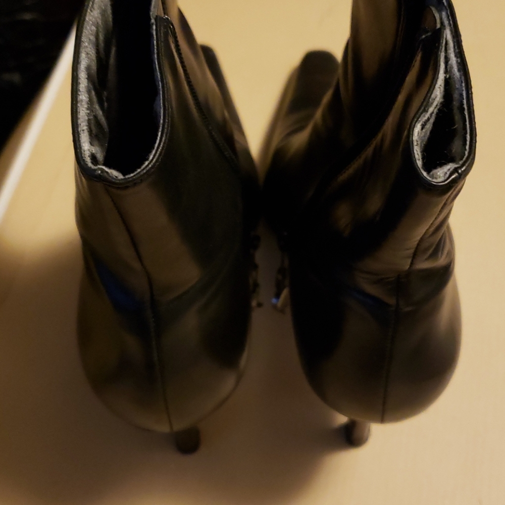 Lauern-Ralph Lauren Booties
